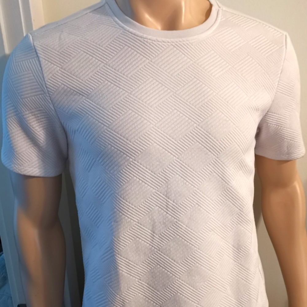 💎🆕 Guess Balboa Short Sleeve Quilted Knit Crew White XS NWT